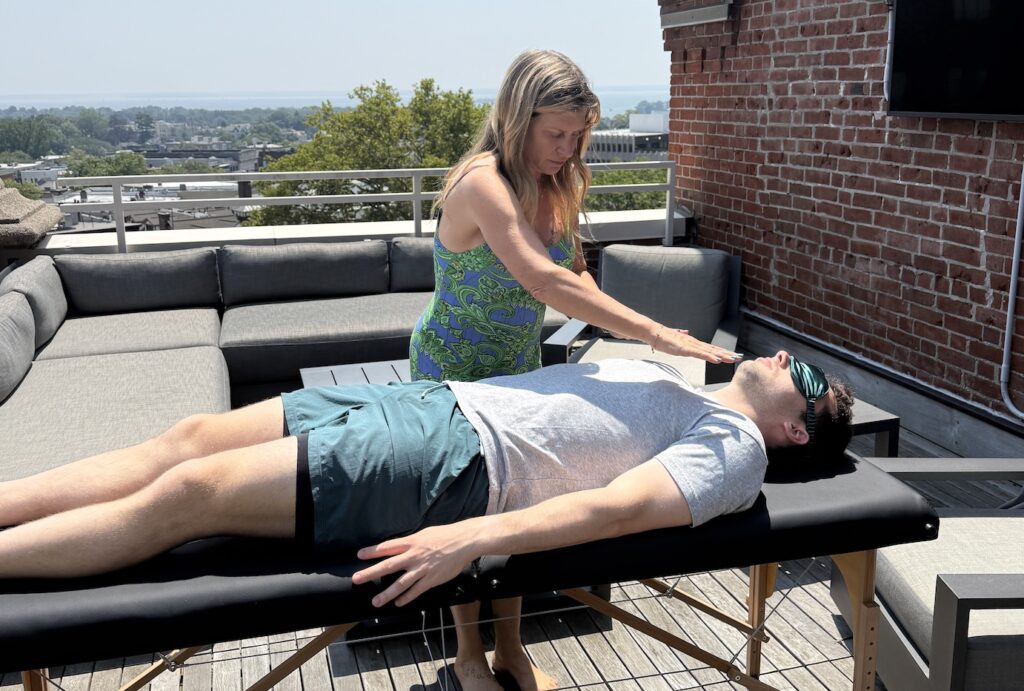 reiki session by lisa of harmonious healing